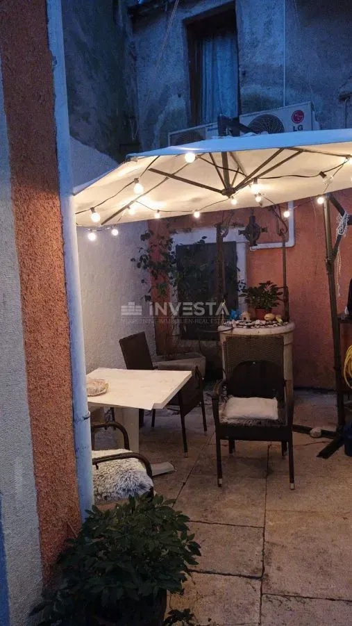Rovinj center, commercial space with a studio apartment – 2