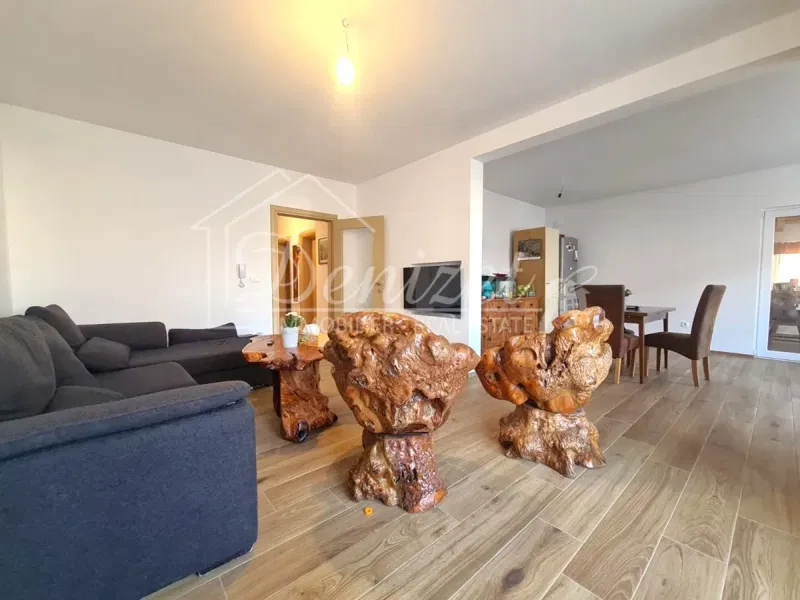 Lakás Okrug Gornji – 3