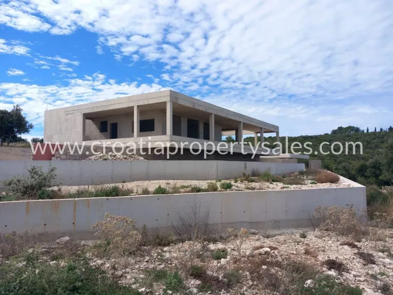 Brac, house for sale, 750.000 € – 2