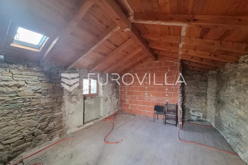 Istria, Grimalda, stone terraced house of 90m2 with panoramic views on the lake and surrounding ... – 3