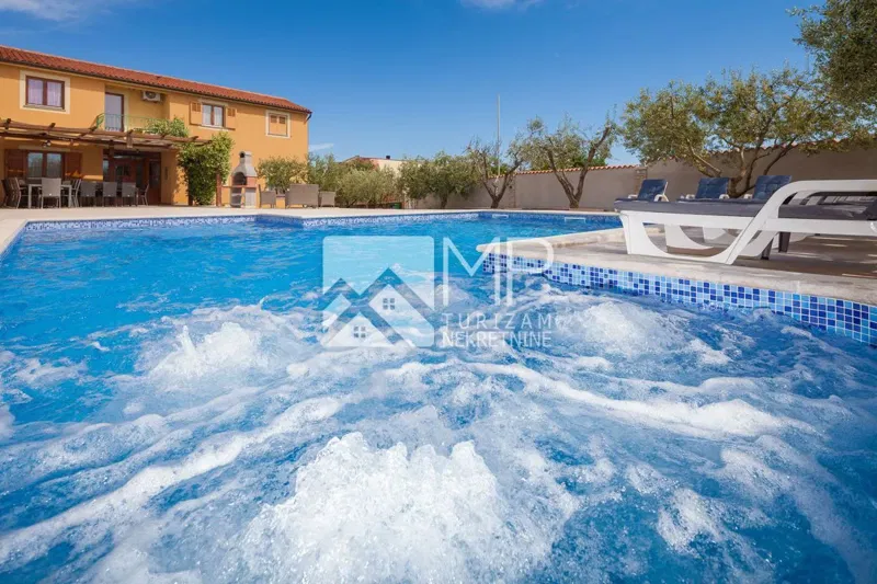 Banjole, beautiful villa with a 70 m2 swimming pool – 3
