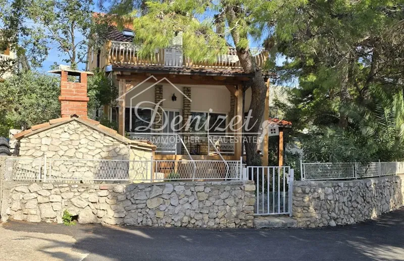 A special opportunity! Šibenik, Grebaštica, family house in the first row to the sea – 2