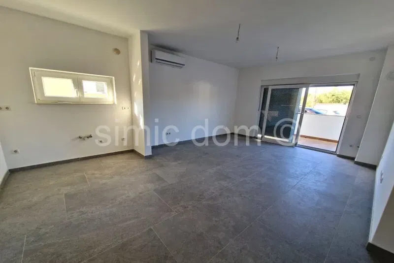 New apartment with garden near the beach, Sukosan – 2