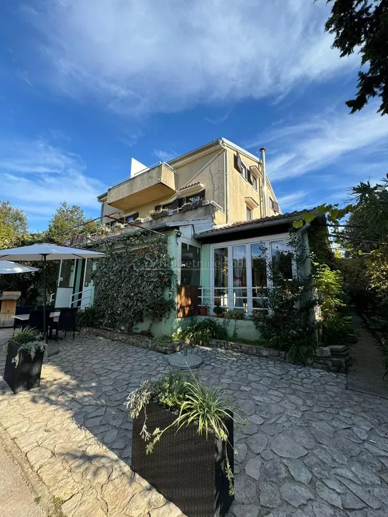 Poslovni prostor Mali Lošinj
