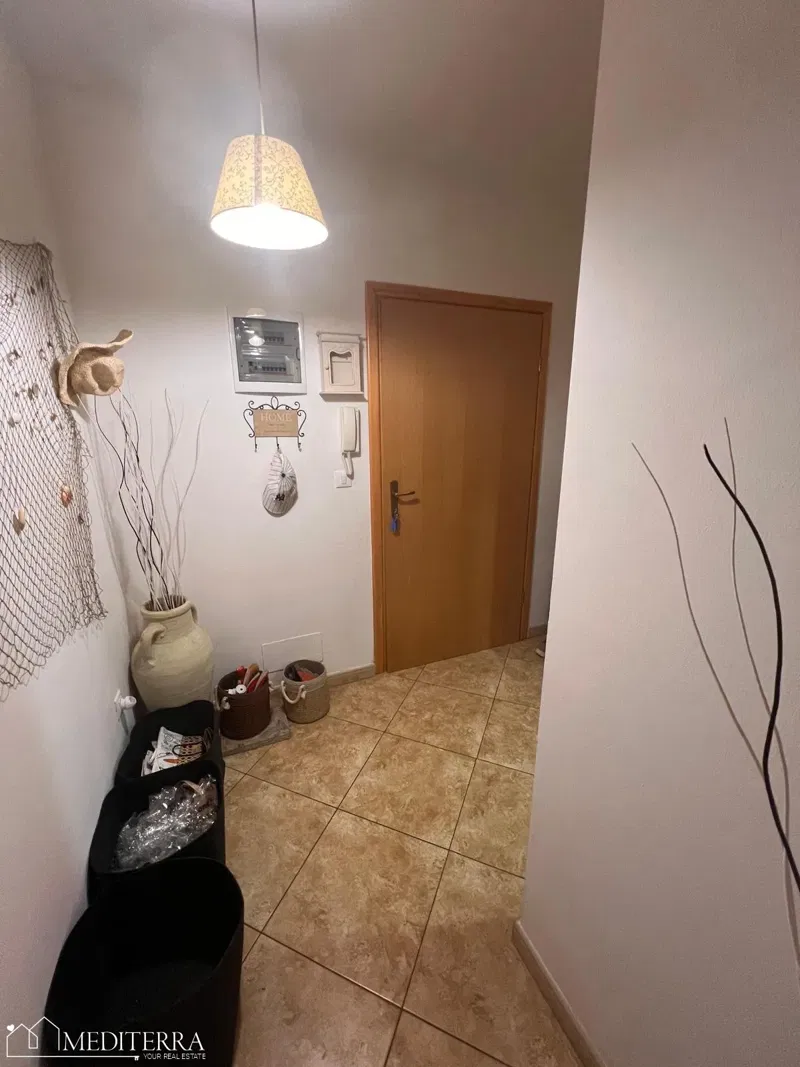 Appartamento in una posizione tranquilla con due camere da letto, Cittanova, Istria – 2