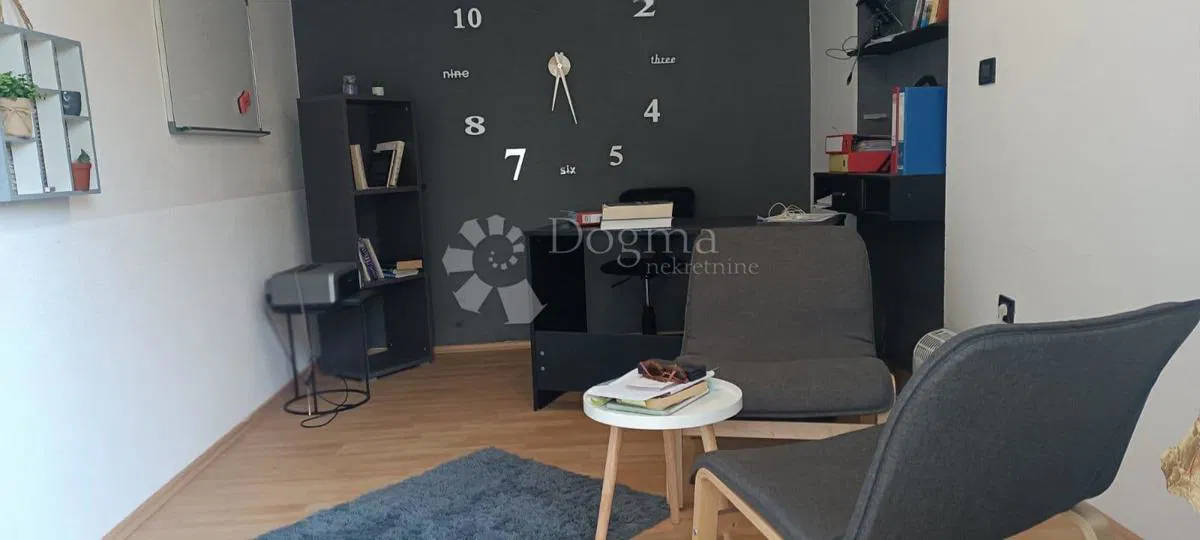 Škrljevo, Poslovni prostor, 10 m²
