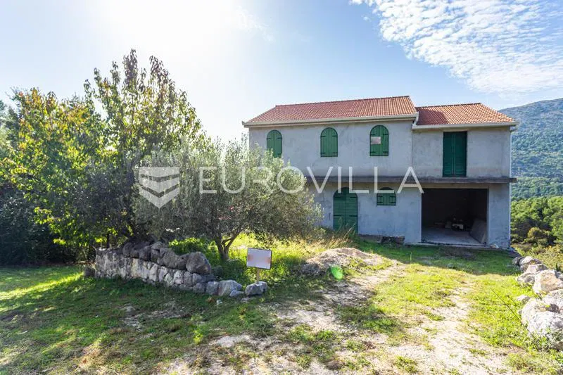 Omis, Tugare, large family house in unfinished condition – 2