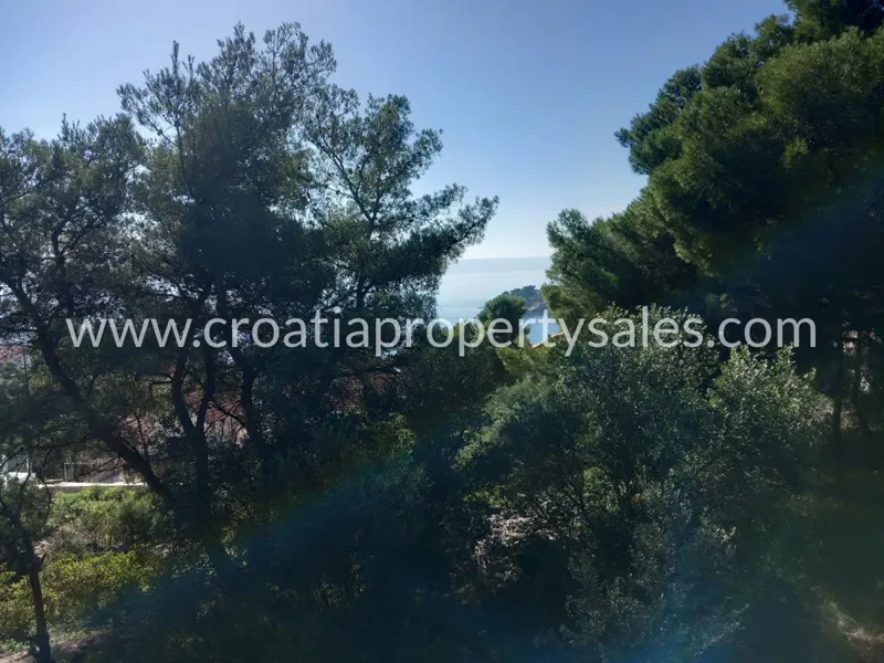 Brac, building land for sale, 500.000 € – 2