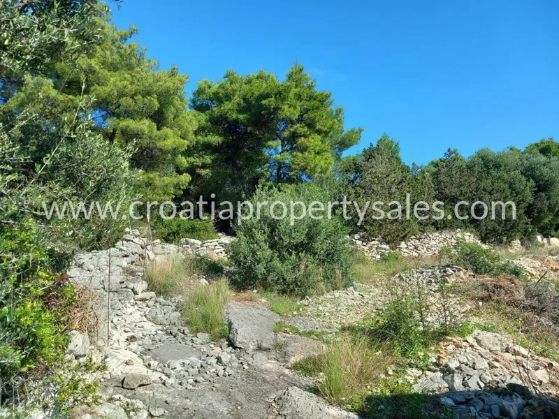 Brac, building land for sale, 500.000 € – 3
