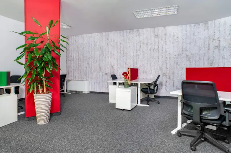 All-inclusive access to professional office space for 4 people in Grand Centre – 2