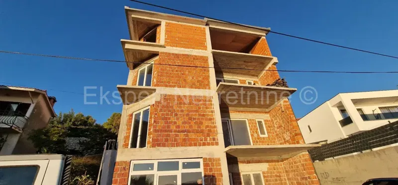 Trogir, Saldun, casa con 5 appartamenti, 487m2, terrazza sul tetto, vista sul mare aperto – 2