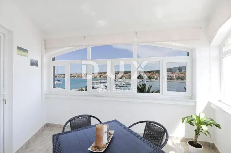 BIBINJE, ZADAR - TOP LOCATION! Established restaurant with apartments 1st row to the sea – 3