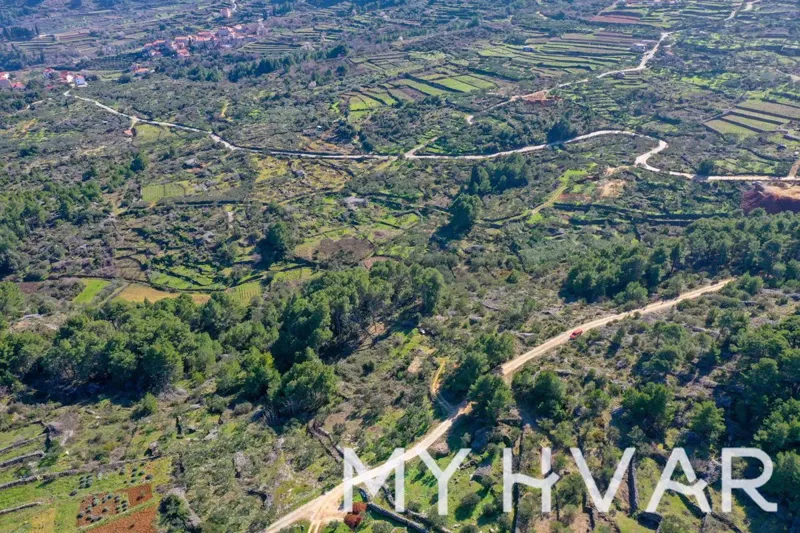 Building Land in Vrisnik With a Sea View – 3