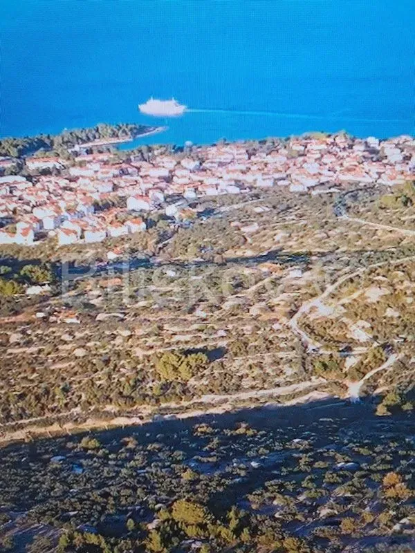 Terreno Supetar – 2