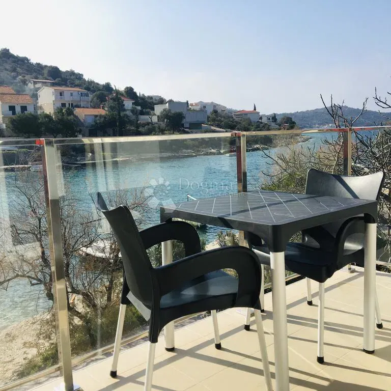 House first row by the sea – 2