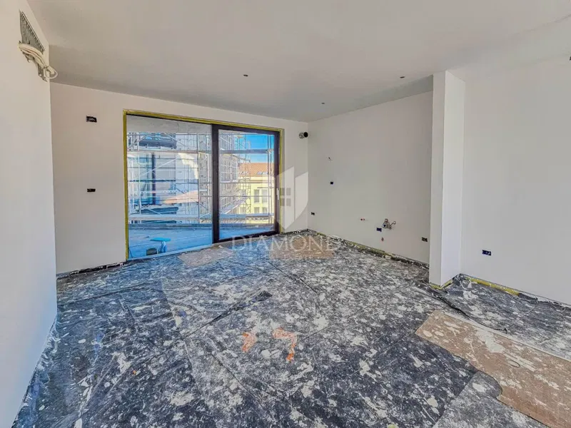 Umag, new building! Luxurious apartment in the center, 2nd row to the sea! – 2