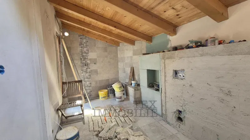Beautiful detached stone house with garden – 2
