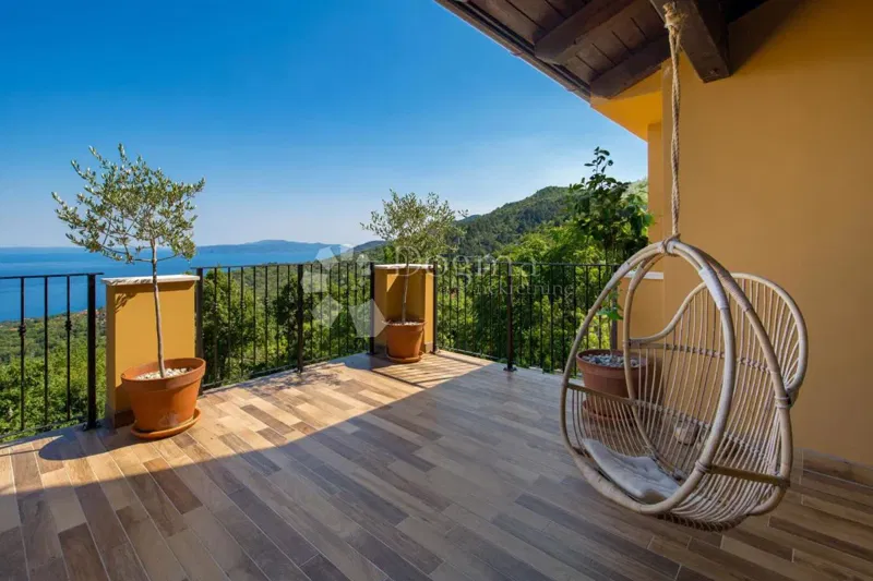 House Poljane, Opatija - Okolica, 300m2 – 2
