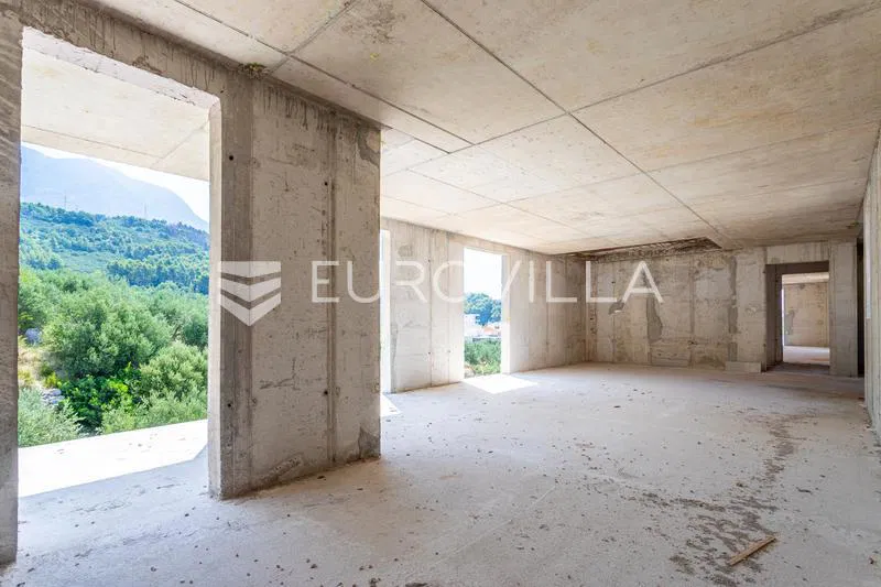 Makarska, Tučepi, dvoetažan trosobni stan u modernoj novogradnji