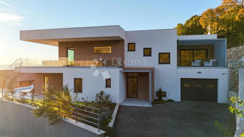 Exclusive Villa with Panoramic Sea View – 3