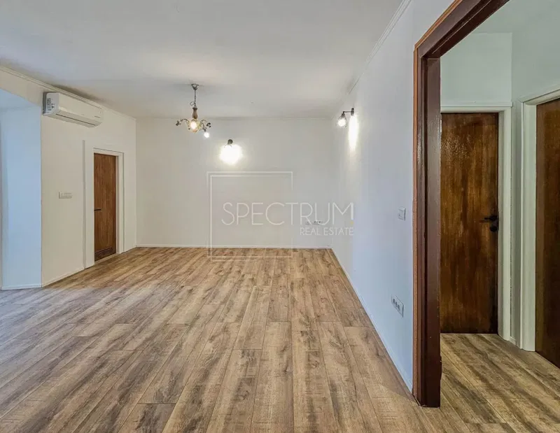 Buie, appartamento ristrutturato in centro – 3