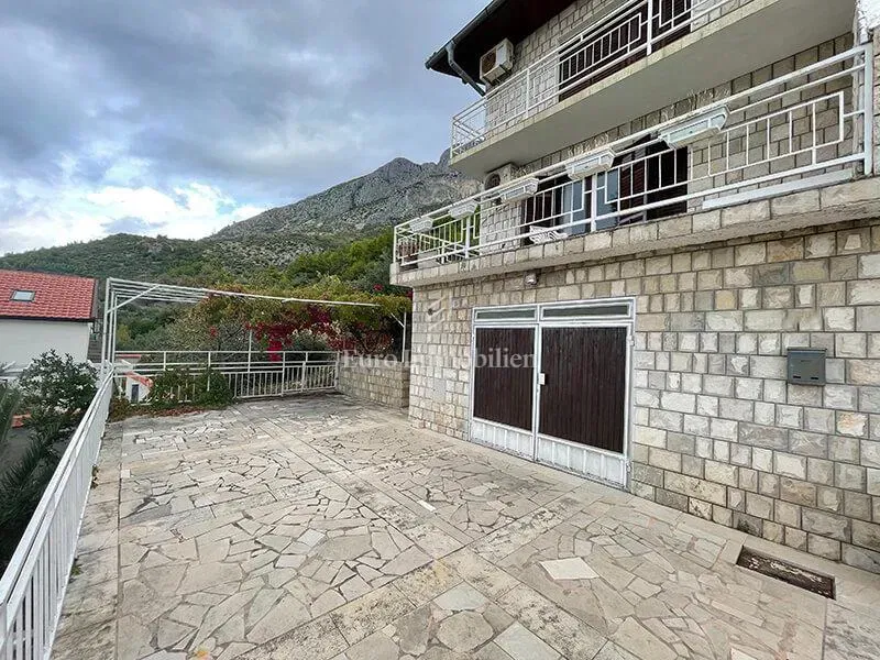Brist - kuća s pogledom na more