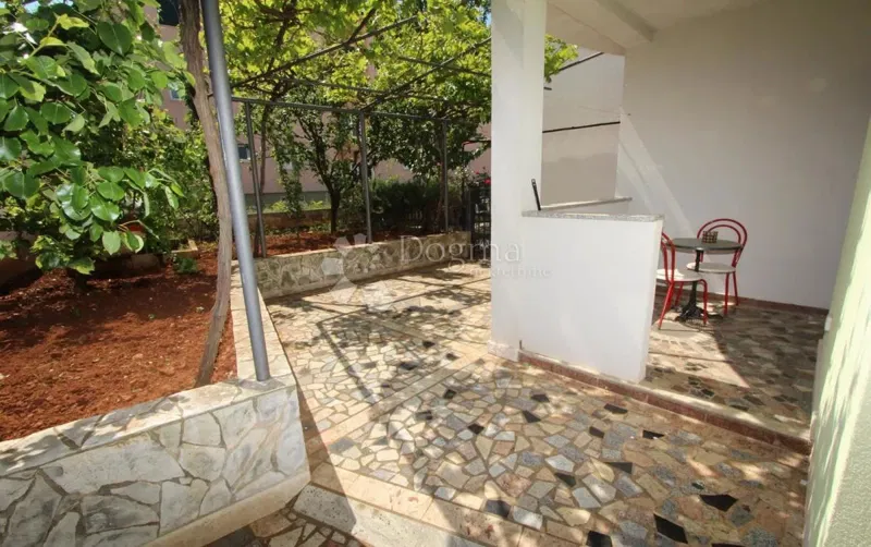 Casa con appartamenti – 3
