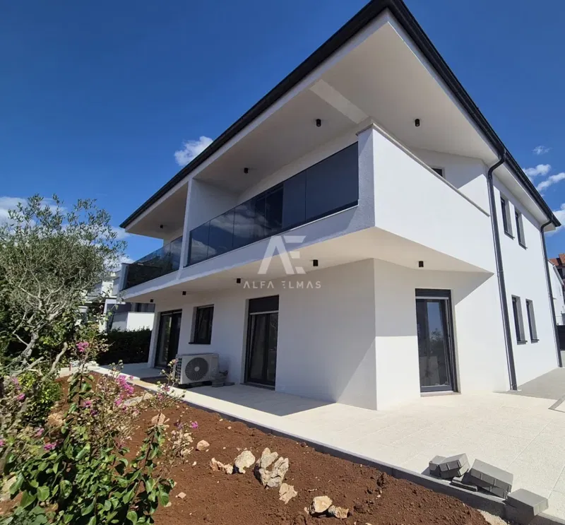 Malinska, semi-detached house with sea view! ID 613 – 3
