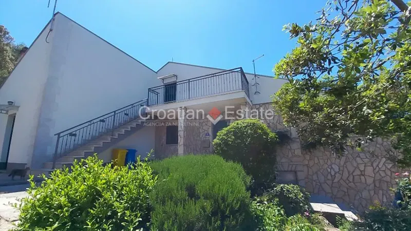 House directly by the sea, for sale – 3