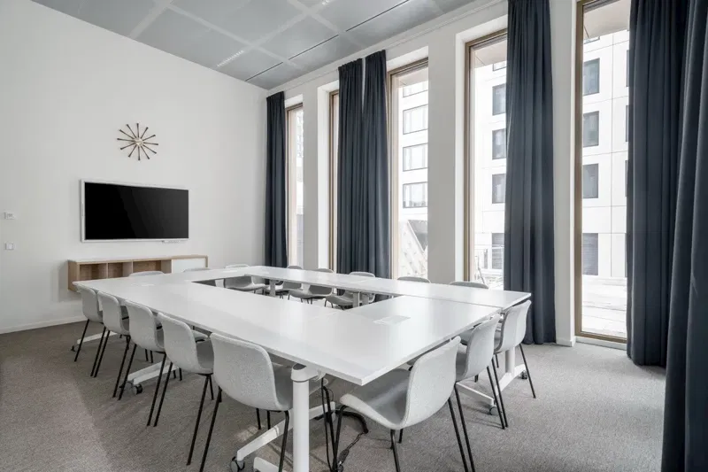 Beautifully designed office space for 5 persons in Matrix Office Park – 3