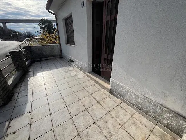 Locale commerciale Crikvenica, 156m2 – 3