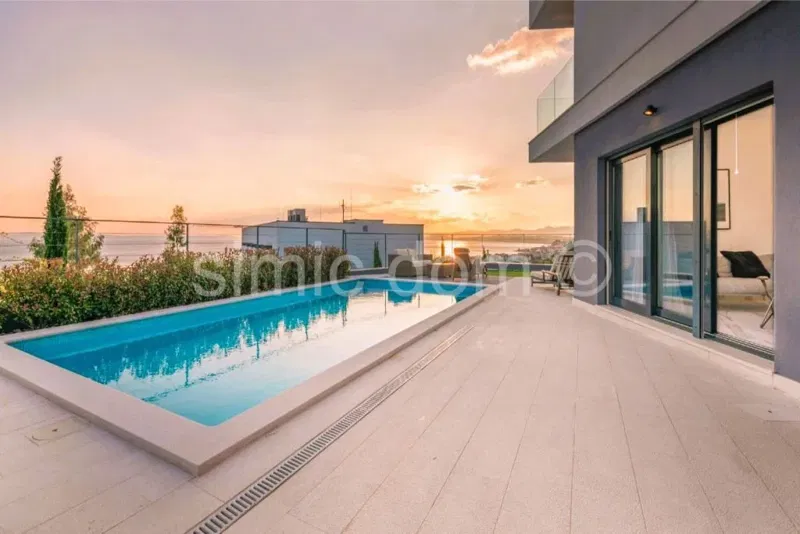 Luxury villa near the sea, Split area – 2