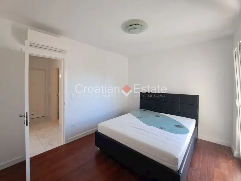 Marjan – Three-bedroom apartment with garden and parking, for sale – 3