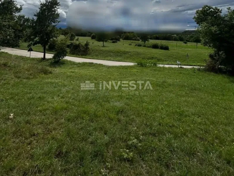 Oprtalj, building plot of 1579 m² with a view – 2