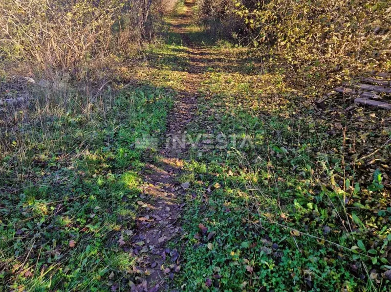 Štokovci, építési telek 1.256 m² és mezőgazdasági telek 568 m² – 2