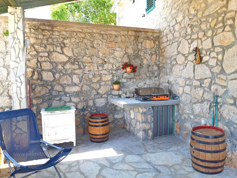 Zona Malinska, casa in pietra ristrutturata con piscina! – 3