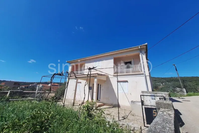 House in a quiet location, Vinisce – 2