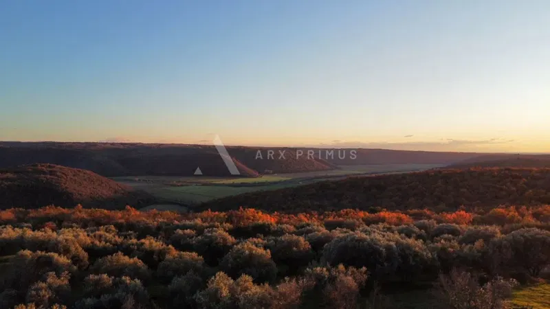 Building land with a beautiful open view – 2