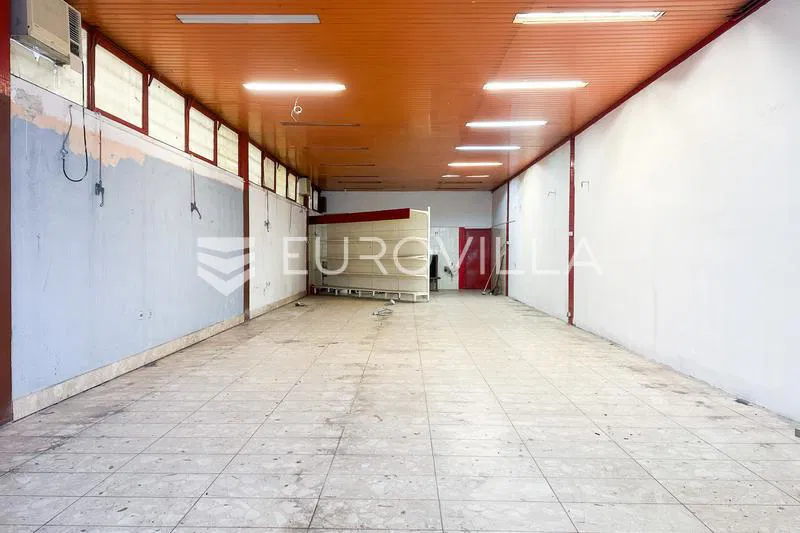 Vinkovci, Vinkovačko Novo Selo, poslovni prostor 134,38 m² u sklopu poslovne zgrade