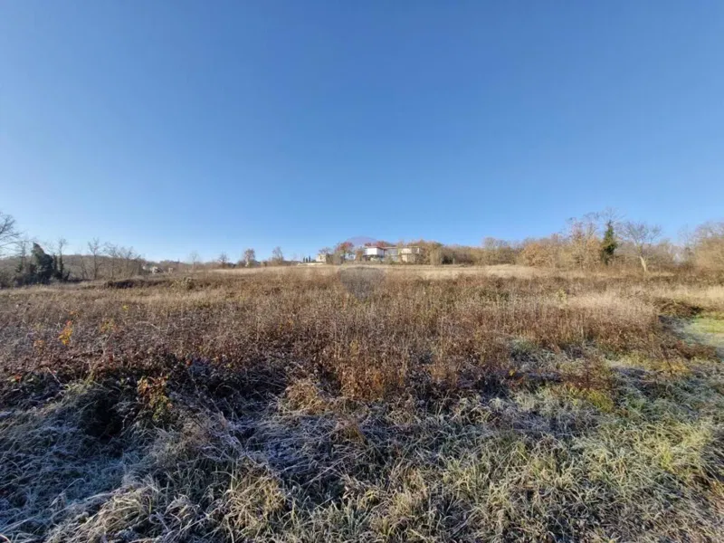 Земельный участок строительного назначения Trviž, Pazin - Okolica, 5.600m2 – 2