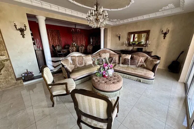 Lovran, luxury villa with pool and sea view – 2