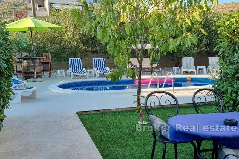 Apartment house with a pool – 2