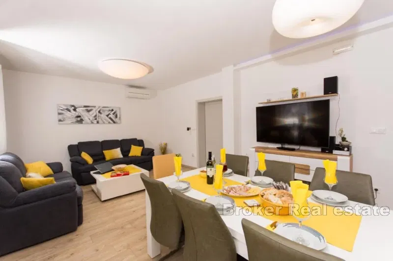 Apartment house with a pool – 3