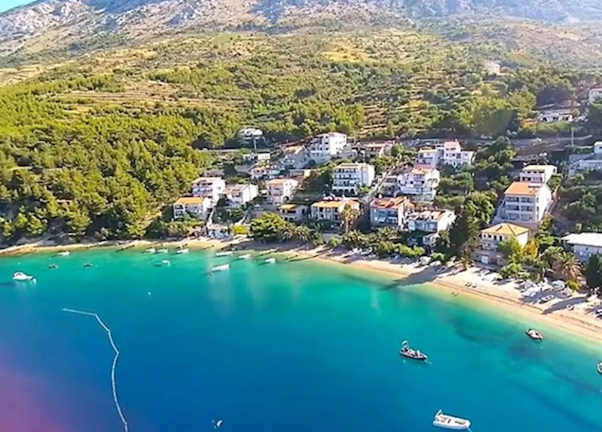 ZEMLJIŠTE S GRAĐEVINSKOM DOZVOLOM STANIĆI