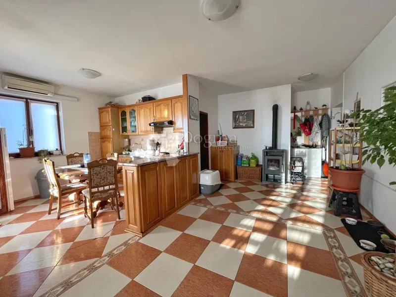 2 APARTMENTS IN A GREAT LOCATION IN ROVINJ – 2