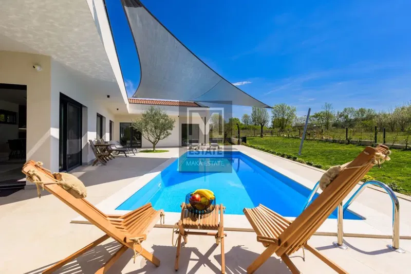 Rovinj, surroundings, Beautiful single-storey house with swimming pool! – 3