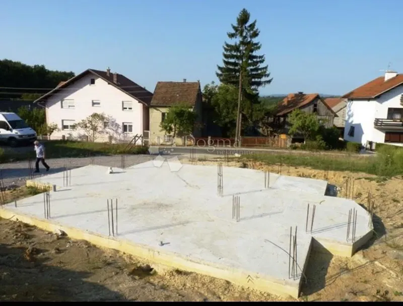 Pozemok Hrastje Plešivičko