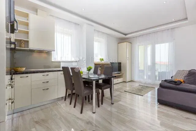Flat Kostrena, 36m2 – 2