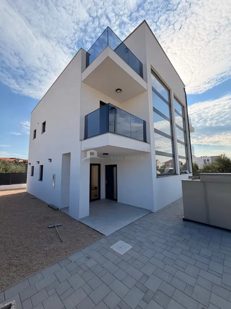 House Srima – 3
