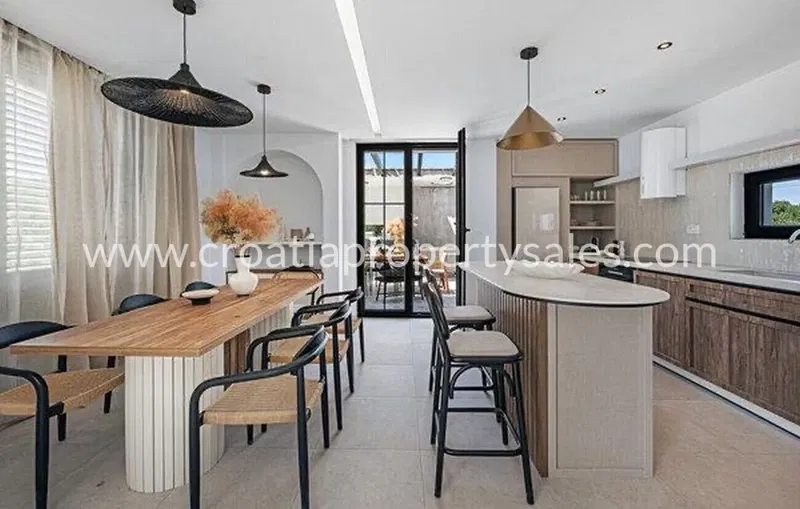 Sibenik, villa for sale, 1.500.000 € – 2
